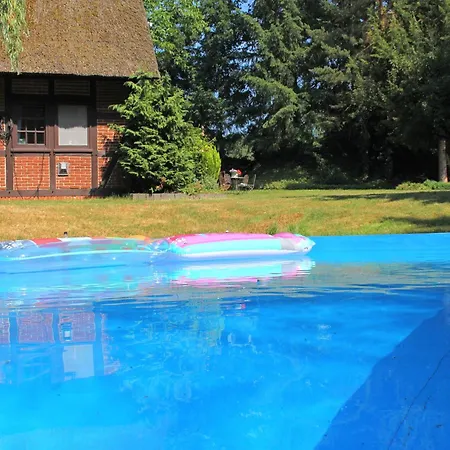 Cozy Apartment With Pool & Forest, Cleaning Included Kirchdorf (Lower Saxony)