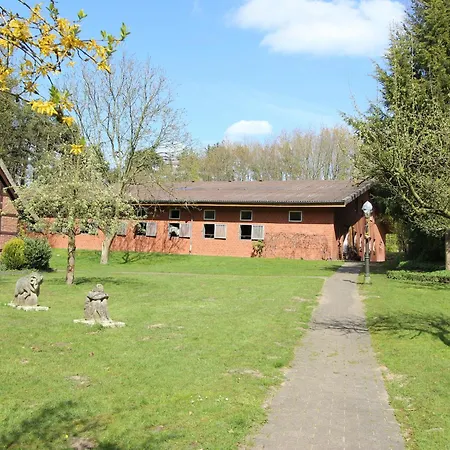 Lejlighed Cozy Apartment With Pool & Forest, Cleaning Included Kirchdorf (Lower Saxony)